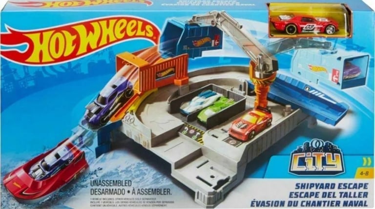 Hot Wheels Shipyard Escape Conplete Toy with original unused stickers and leaflet 