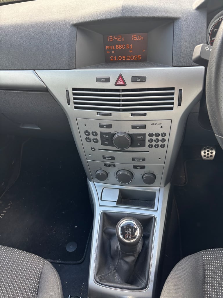 Vauxhall, ASTRA, Hatchback, 2007, Manual, 1598 (cc), 5 doors