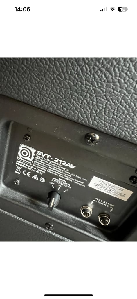 Ampeg V4B Bass Amp And SVT-212AV Cab Bundle