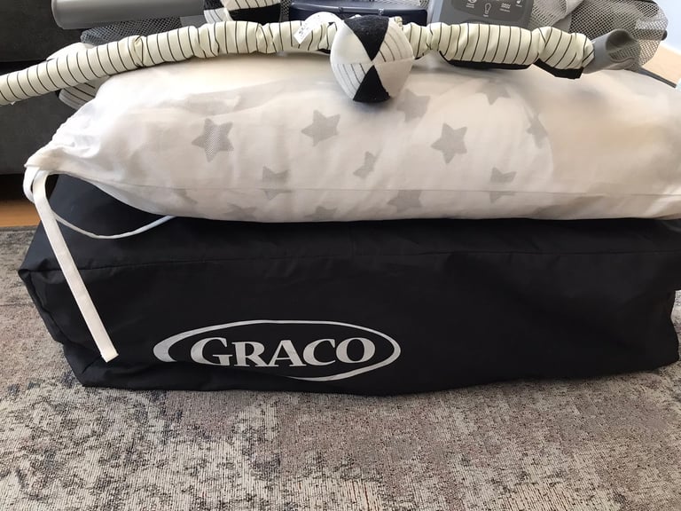image for Graco baby travel cot