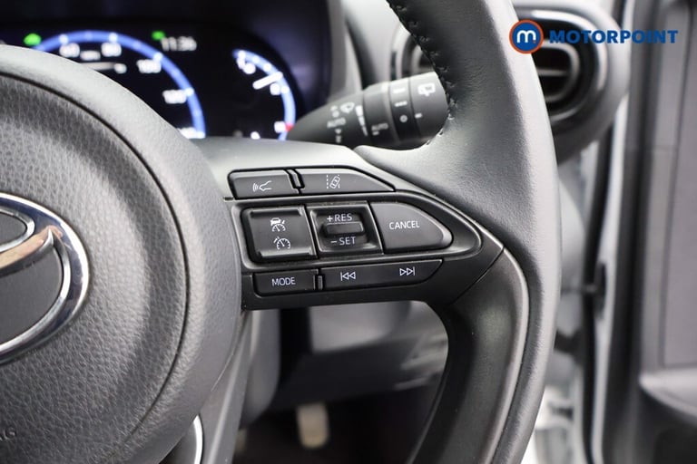 2023 Toyota Yaris Cross 1.5 Hybrid Design 5dr CVT Estate Hybrid Automatic