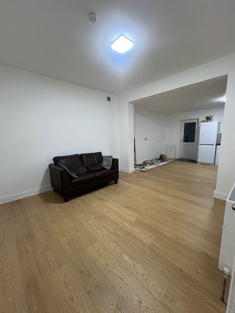 4 bed | IG3 8LB | £2400 | DSS Accepted