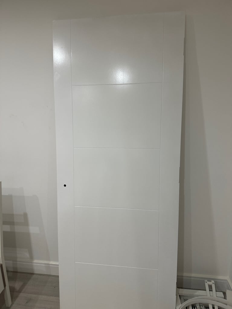 Brand new Howdens fire door FD30 