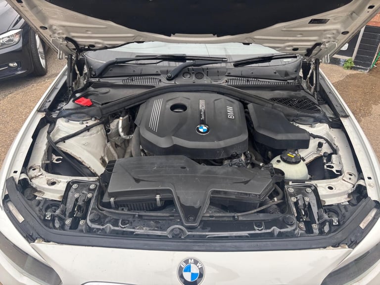 BMW 1 SERIES 1.5 118i Sport 3-Door 2015