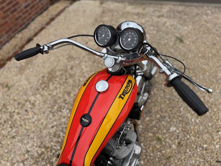 2004 Triumph X-75 HURRICANE PETROL Manual