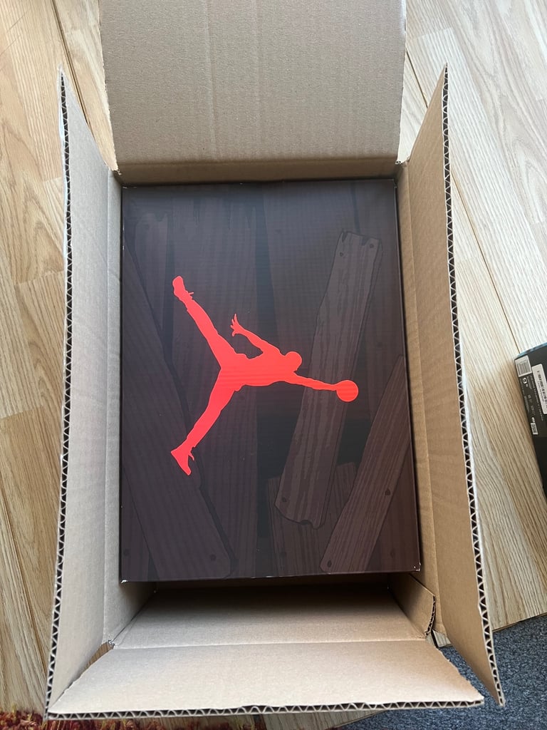 Air Jordan 5 Retro ‘Raging Bull’ 2021. BUY 2 for £395 Deal