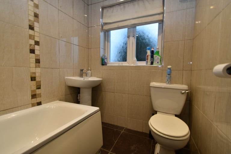 5 bedroom house in London, NW11