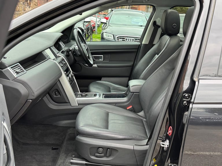 2018 Land Rover Discovery Sport 2.0 TD4 HSE Black Auto 4WD Euro 6 (s/s) 5dr ESTATE Diesel Automatic