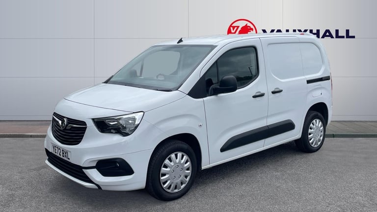 2022 Vauxhall Combo 2300 1.5 Turbo D 100ps H1 Sportive Van PANEL VAN DIESEL Manual