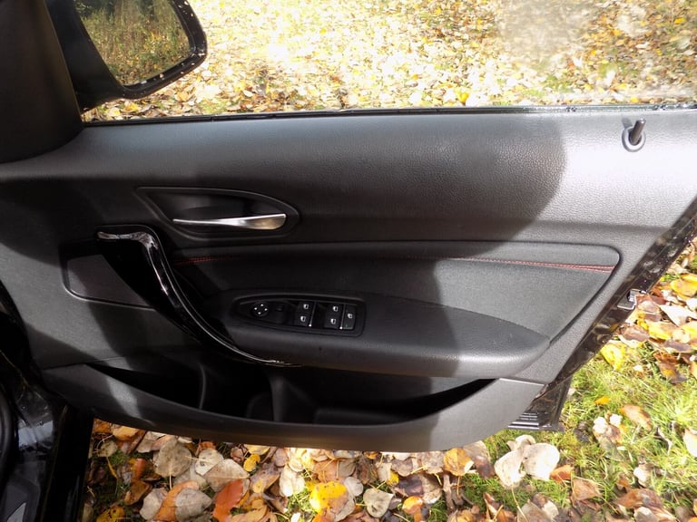 2019 BMW 1 Series 118i [1.5] Sport 5dr [Nav/Servotronic] HATCHBACK Petrol Automatic