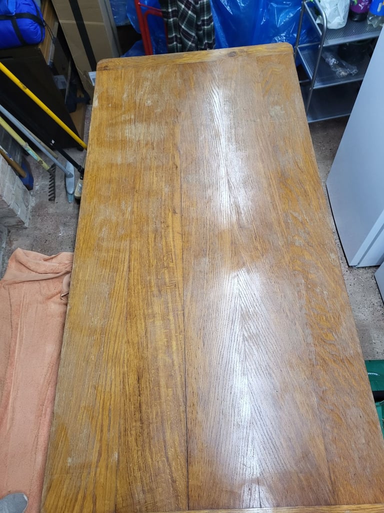 Oak dining table 