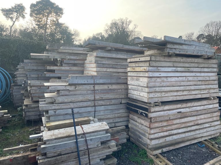 Various timber shutters for concrete bases 