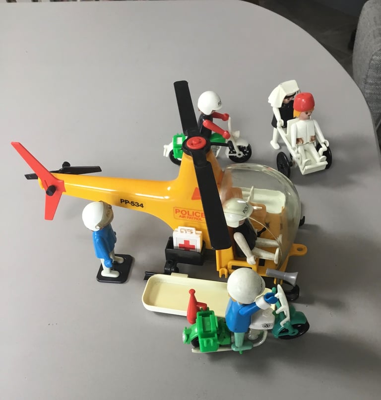 Play people helicopter set