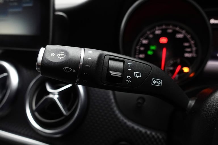 2017 Mercedes-Benz A-Class 1.6 A180 Sport (Premium) Hatchback 5dr Petrol 7G-DCT Euro 6 (s/s) (122...