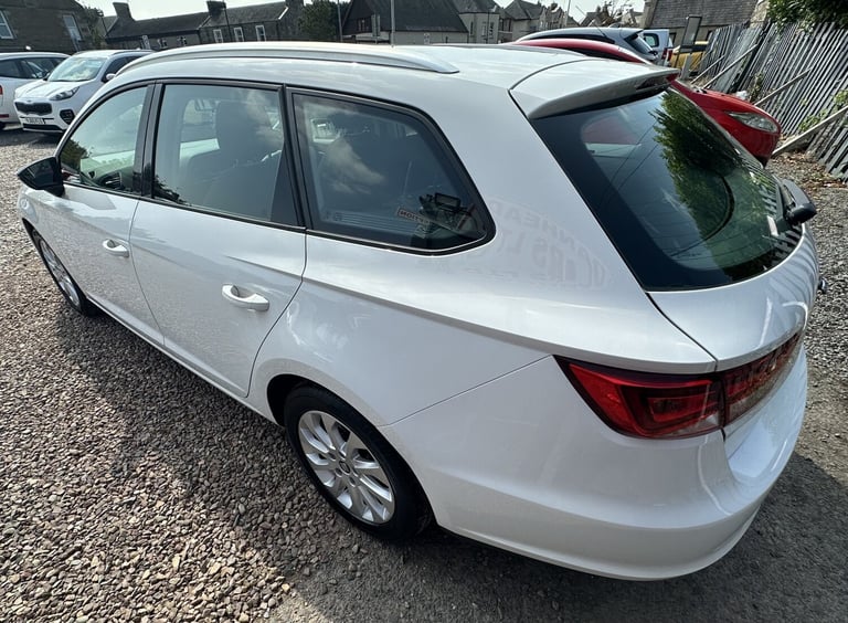 FINANCE AVAILABLE 2015 SEAT LEON 1.6 TDI SE Â?20 ROAD TAX