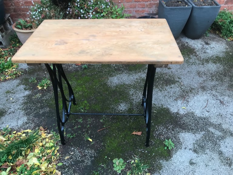 image for Solid wood table top with metal frame 