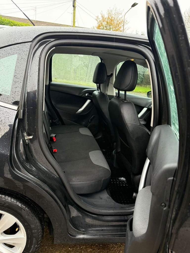 Citroen, C3, Hatchback, 2012, Manual, 1360 (cc), 5 doors