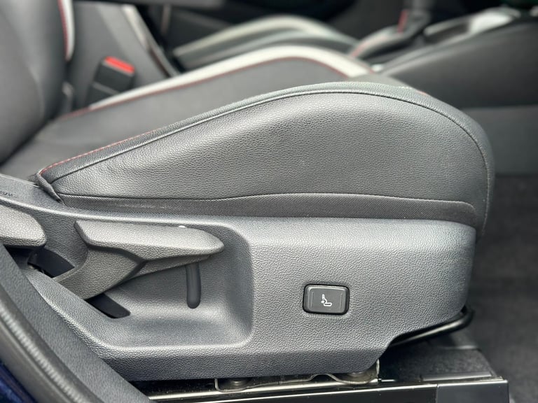 2022 Toyota Corolla 2.0 VVT-i Hybrid GR Sport 5dr CVT HATCHBACK Petrol/Electric Hybrid Automatic