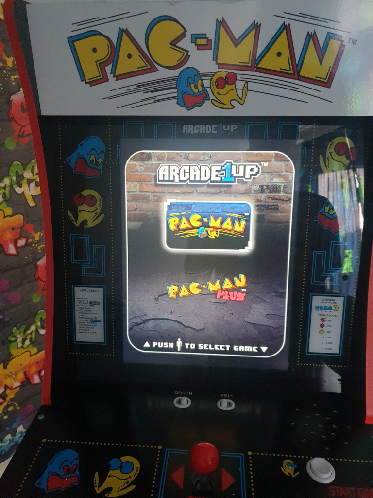 Pacman 1up arcade machine
