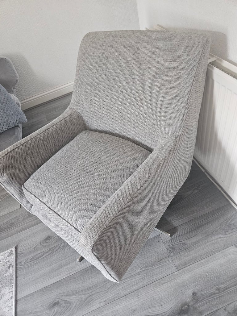 Single chair