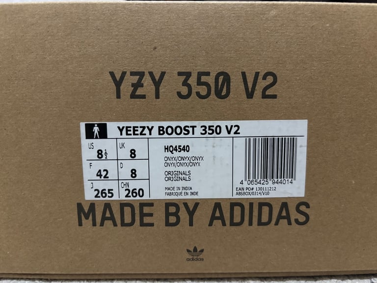 image for YEEZY BOOST 350 V2 BLACK