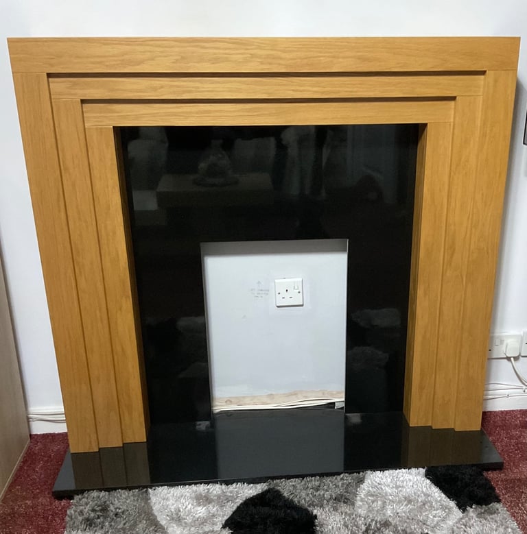 Real Oak Veneer Fire Surround & Black Granite Hearth