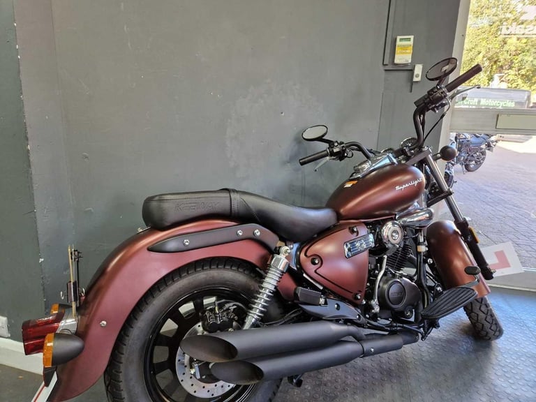 2025 Keeway Superlight 125 E5