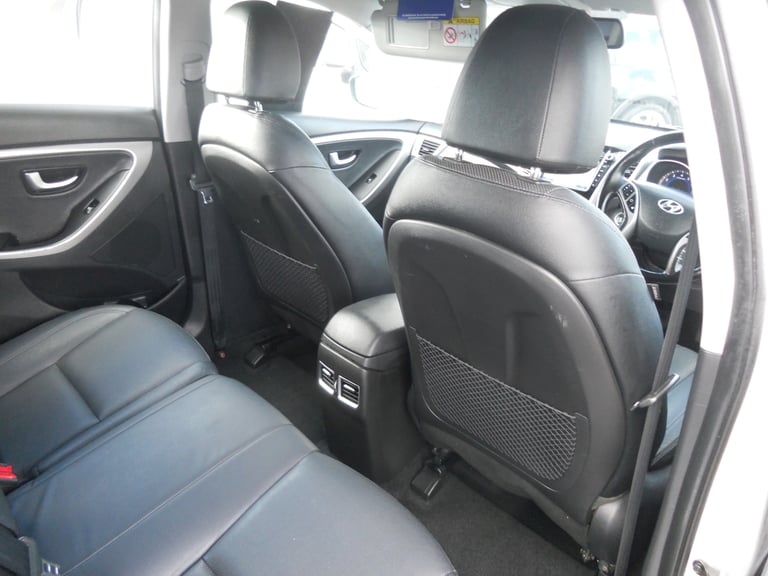 2016 Hyundai i30 1.6 Premium 5dr HATCHBACK Petrol Manual