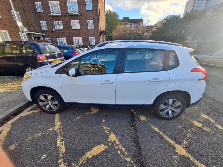 Peugeot, 2008, Hatchback, 2015, Manual, 1199 (cc), 5 doors