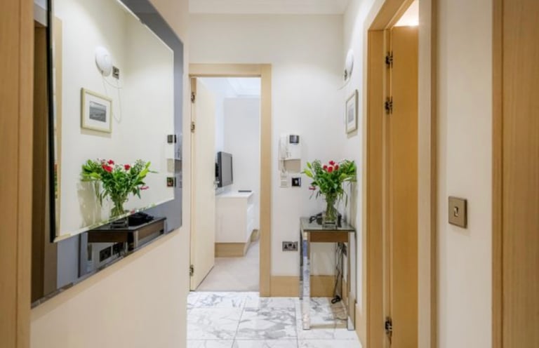 Knightsbridge - SW3 One Bedroom Apartment Short Term Lets  £1673 per week 