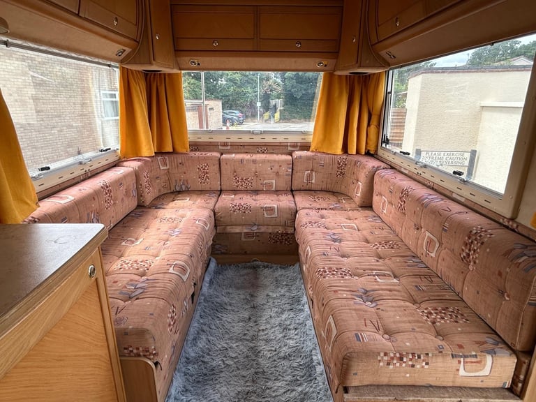 Auto-Sleepers Rienza Motorhome For Sale, Tow Bar U Shape Lounge, 2 Berth 2 Belts