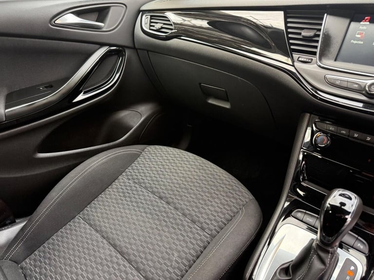 2018 Vauxhall Astra 1.4T 16V 150 SRi 5dr Auto HATCHBACK PETROL Automatic