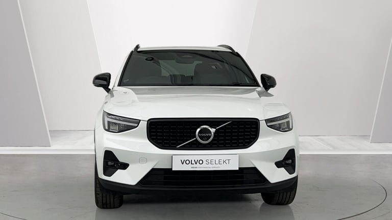 2024 Volvo XC40 Plus, B4 Mild hybrid, Petrol, Dark Estate Petrol Automatic