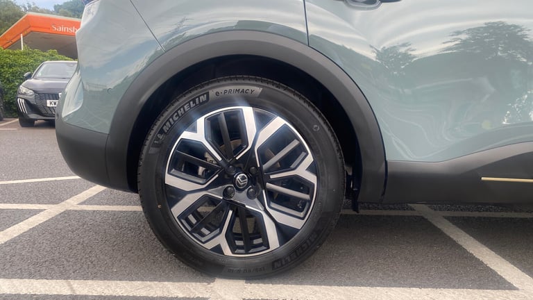 2025 Citroen C4 Extended Range 54kWh MAX Auto 5dr (7.4kW Charger) Hatchback Electric Automatic