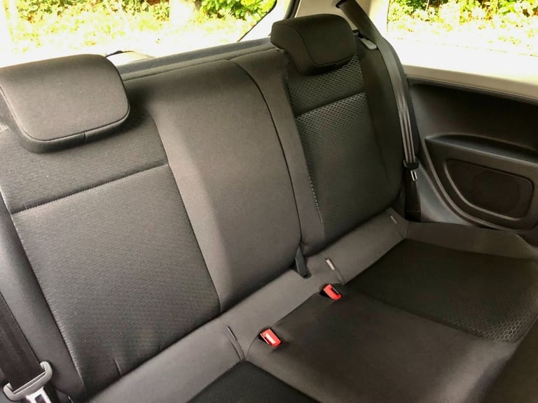 2015 SEAT Mii 1.0 12v I TECH Hatchback 3dr Petrol Manual Euro 5 (60 ps)-ONLY 7,400 MILES- Hatchba...