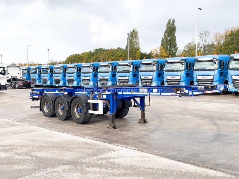 DENNISON SLIDING SKELETAL TRAILER 