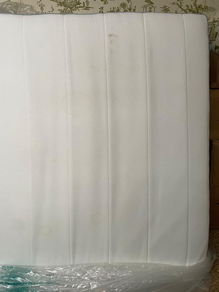 image for IKEA VESTERÖY Pocket Sprung Mattress – Double, Very Good Condition