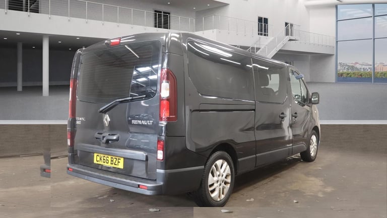 Renault Trafic LL29 Energy dCi 125 Sport Nav 9 Seat LWB Minibus  DIESEL 2016/66