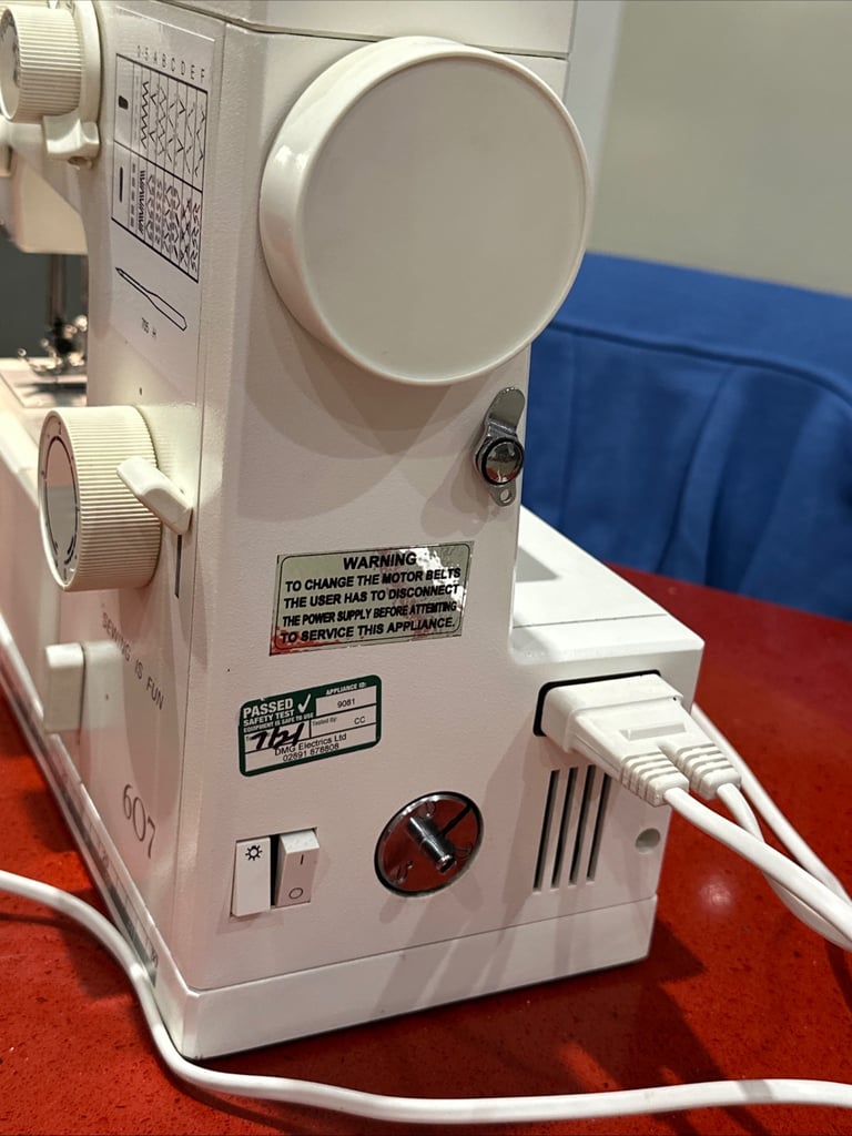 Vintage LADA 607 sewing machine rare