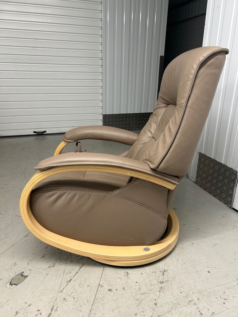 Himolla Mosel Midi Earth Leather Recline & Swivel Chair Integrated Footrest