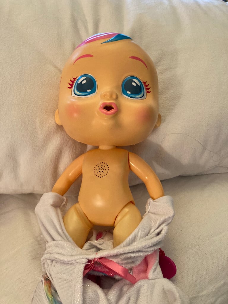 Cry baby doll who cries when you take her dummy out