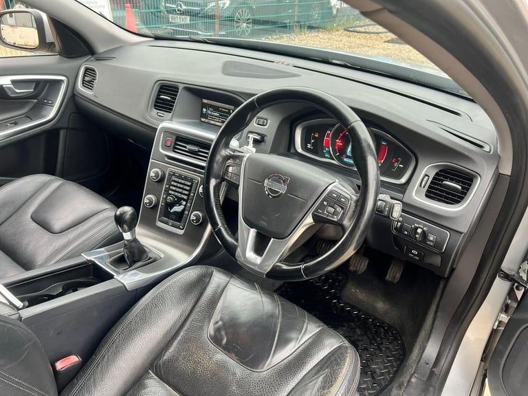 2013 Volvo V60 2.0 D3 SE Lux Euro 5 (s/s) 5dr ESTATE Diesel Manual