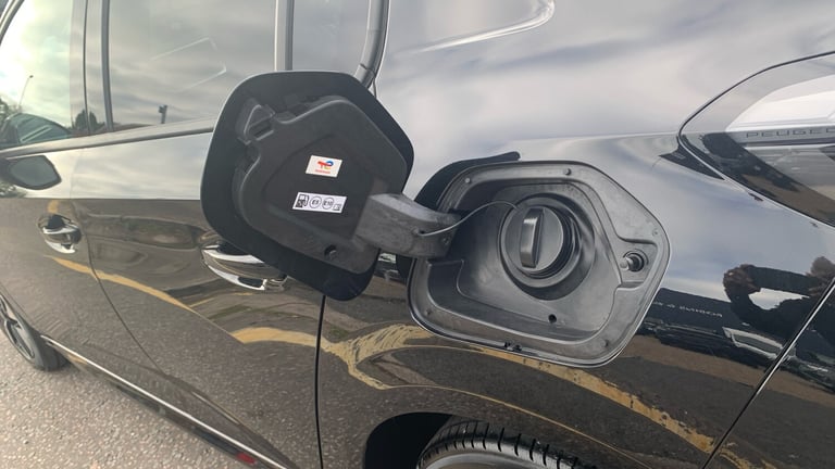 2024 Peugeot 208 1.2 PureTech Allure Hatchback 5dr Petrol Manual Euro 6 (s/s) (100 ps) Hatchback ...