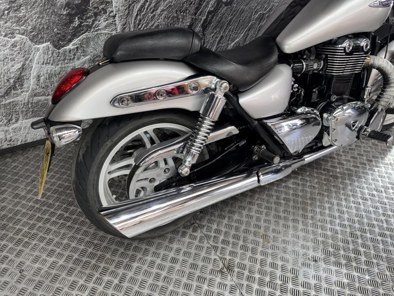 TRIUMPH THUNDERBIRD 1600 2009