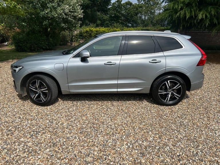 VOLVO XC60 2.0 R-Design T8 Twin Engine AWD 2018