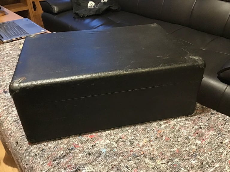 HMV 102 Gramophone with 5b Soundbox and keys