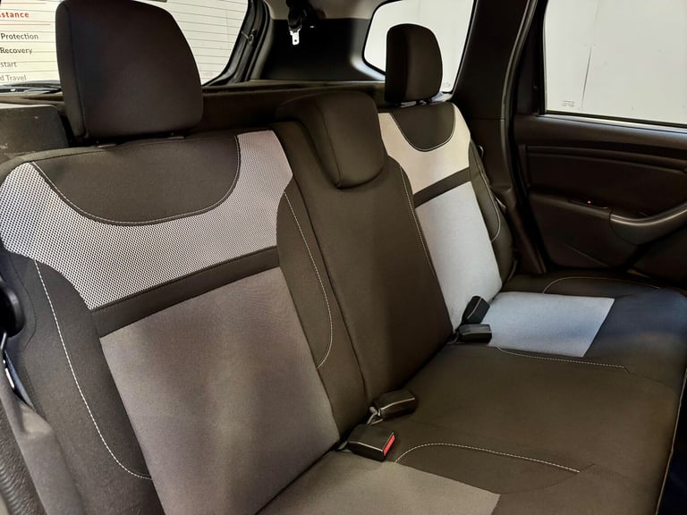 2017 Dacia Duster 1.2 TCe Prestige SUV 5dr Petrol Manual 4WD Euro 6 - FOUR