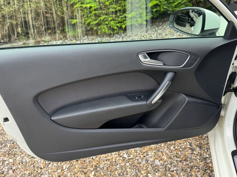 2011 Audi A1 1.4 TFSI Sport 3dr S Tronic HATCHBACK PETROL Automatic