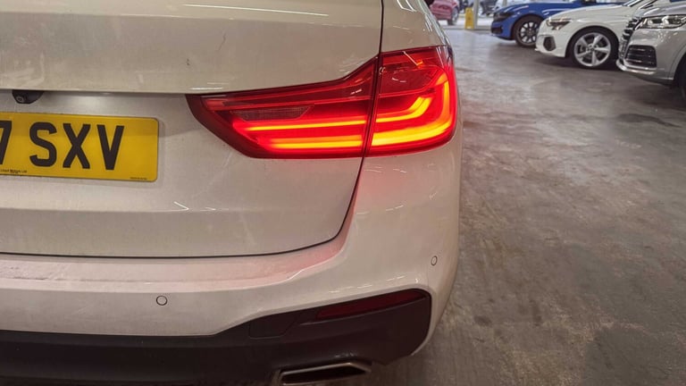 2017 BMW 5 Series 520d M Sport 5dr Auto ESTATE DIESEL Automatic