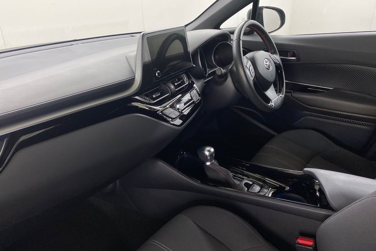 2022 Toyota C-HR 96486 Hatchback Hybrid Automatic